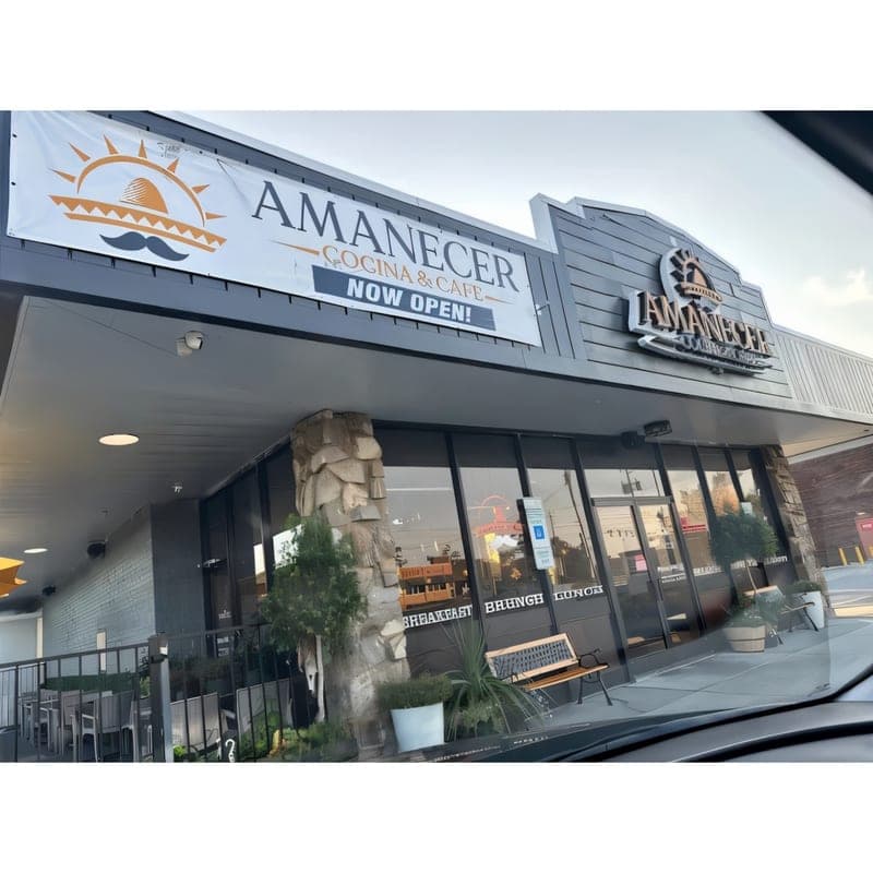Amanecer Cocina & Café