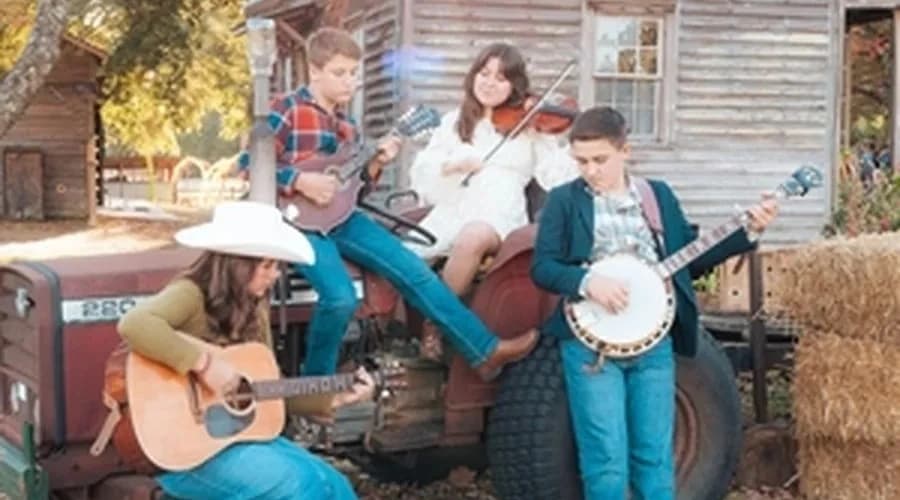 Dear MariBella & the Pigkickers