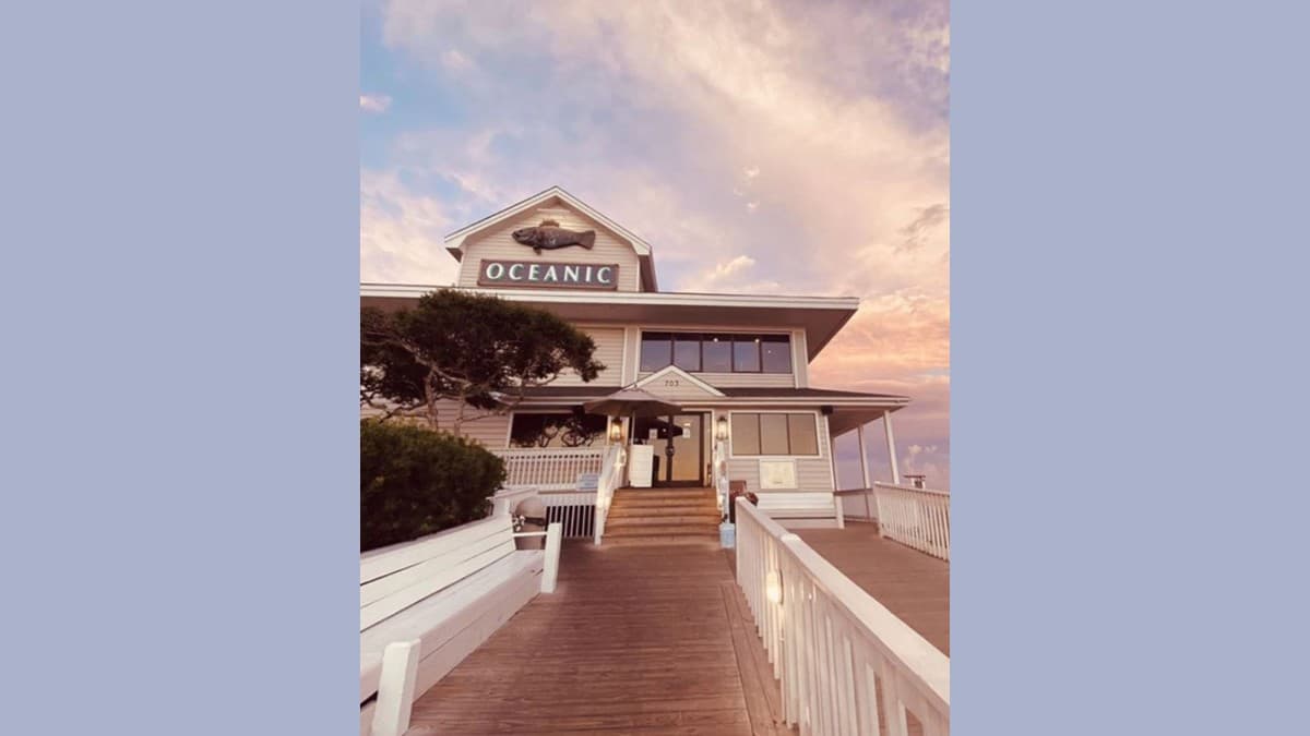 Oceanic at the Crystal Pier